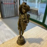 Statua Bronzo Ragazza