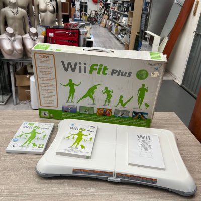 Gioco Wii Fit Plus + Pedana Balance Board