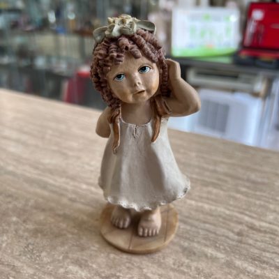Statuina Bambina Orsetto Ceramica
