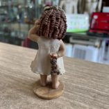 Statuina Bambina Orsetto Ceramica