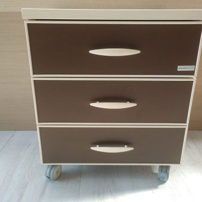 Cassettiera Moretti Compact