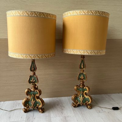 Coppia Lampade Su Torcieri Antichi Legno Dorato