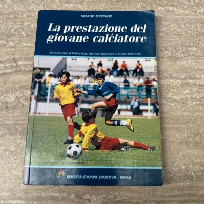 Libro La Prestazione del Giovane Calciatore