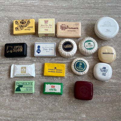 Collezione 16 Saponette Vintage