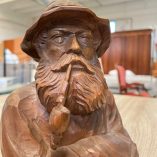 Scultura Legno Intagliato Alpino Con Pipa
