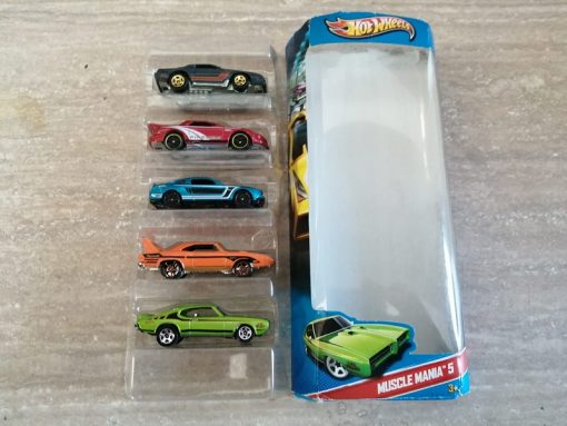5 modellini Hot Wheels