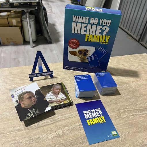 Gioco What Do You Meme Family Edition