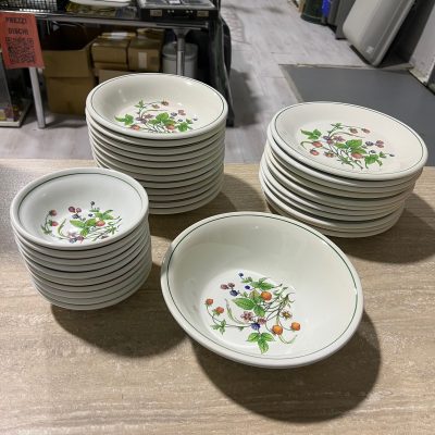 Servizio Piatti 10 Persone Ceramiche San Marciano Servizio Piatti 10 Persone Ceramiche San Marciano