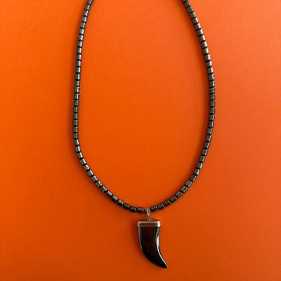 Collana con corno ematite