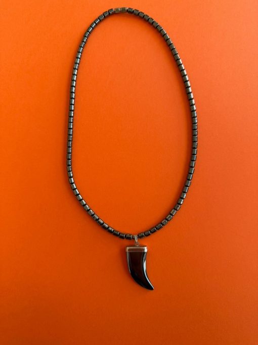 Collana con corno ematite
