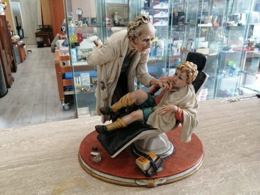 Capodimonte dentista con bambino