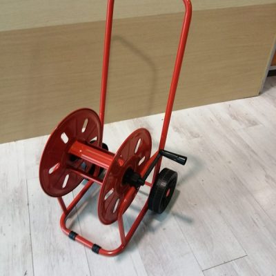 Carrello avvolgitubo