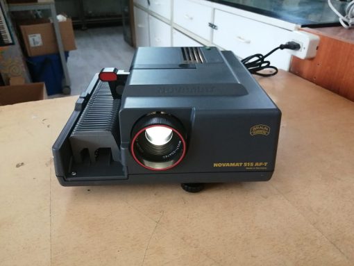 Proiettore diapositive Braun