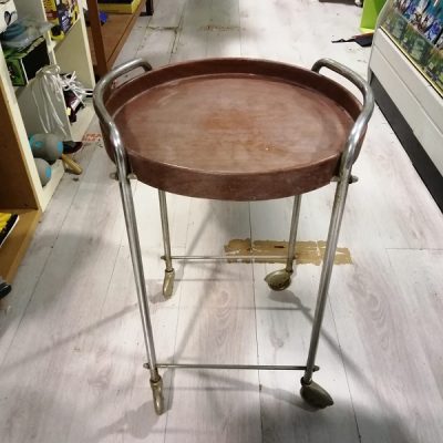 Tavolino con ruote vintage