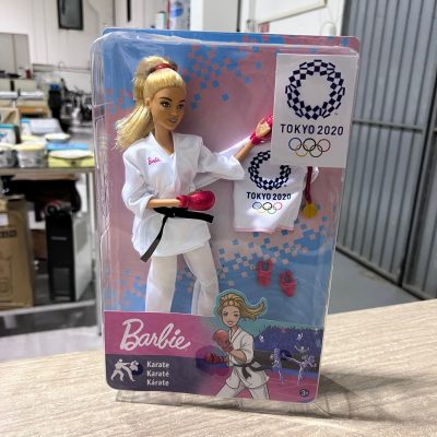 Barbie Karate Olimpiadi Tokyo 2020 Sigillata Barbie Karate Olimpiadi Tokyo 2020 Sigillata