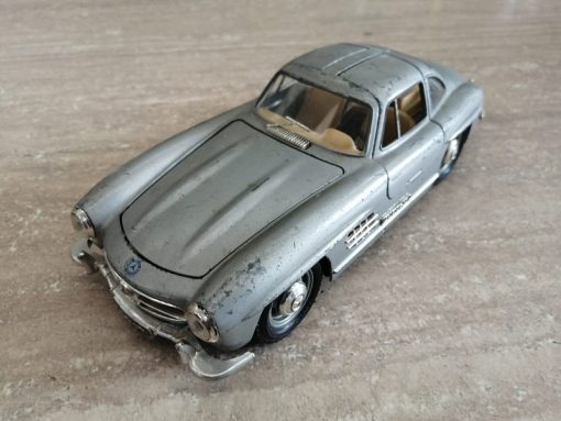 Modellino Mercedes BBurago
