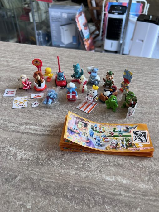 Serie Completa Sorpresine Kinder Funny Versary