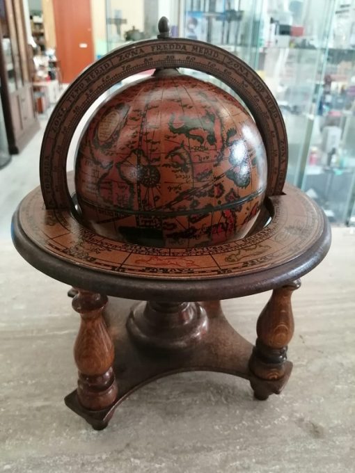 Mappamondo da tavolo