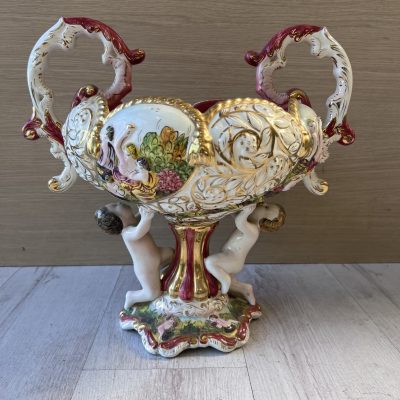 Vaso Centrotavola Putti Ceramica Capodimonte Arca Vaso Centrotavola Putti Ceramica Capodimonte Arca