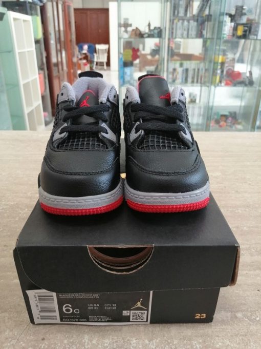 Nike Jordan 4 Retro