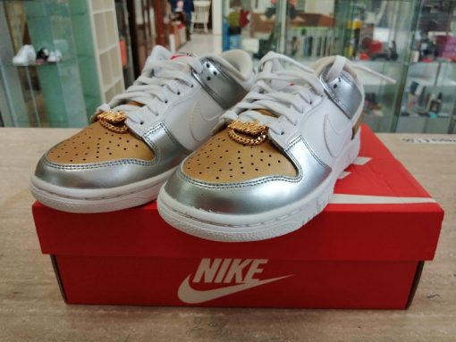 Nike Dunk Low SE