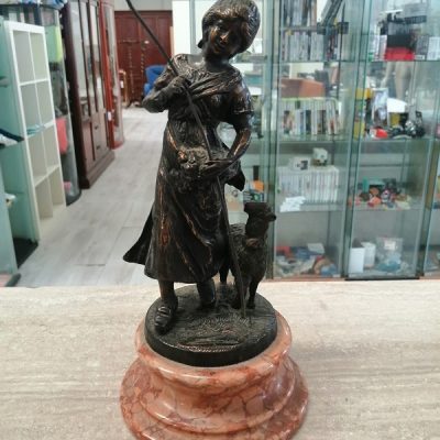 Statua in bronzo Statua in bronzo