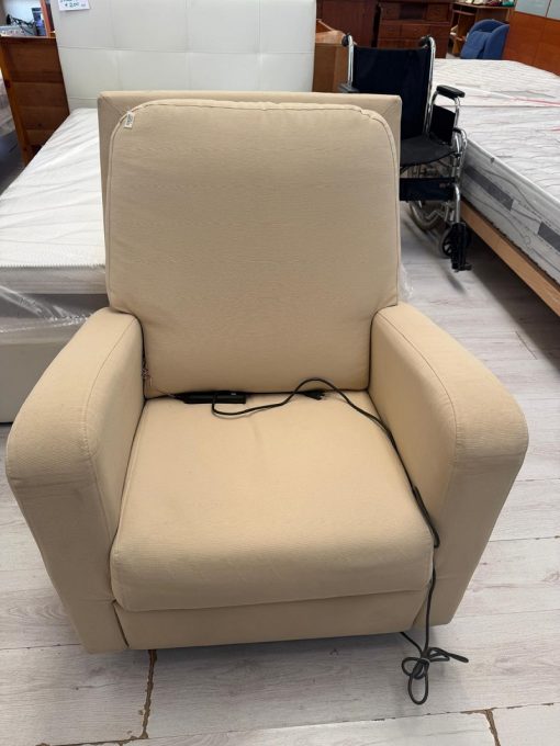 Poltrona elettrica Poltrenesofa