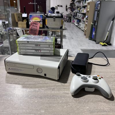 Console Xbox 360 Slim + 5 Giochi Console Xbox 360 Slim + 5 Giochi