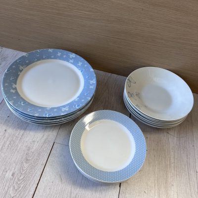 Set 18 Piatti Ceramica Farfalle Set 18 Piatti Ceramica Farfalle