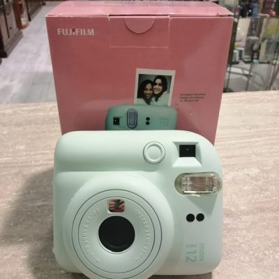Fuji Instax mini 12 Fuji Instax mini 12
